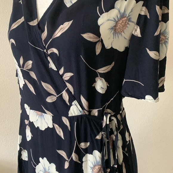 Lulu’s Lake Como Navy Blue Floral Print High-Low Wrap Dress - Picture 5 of 9